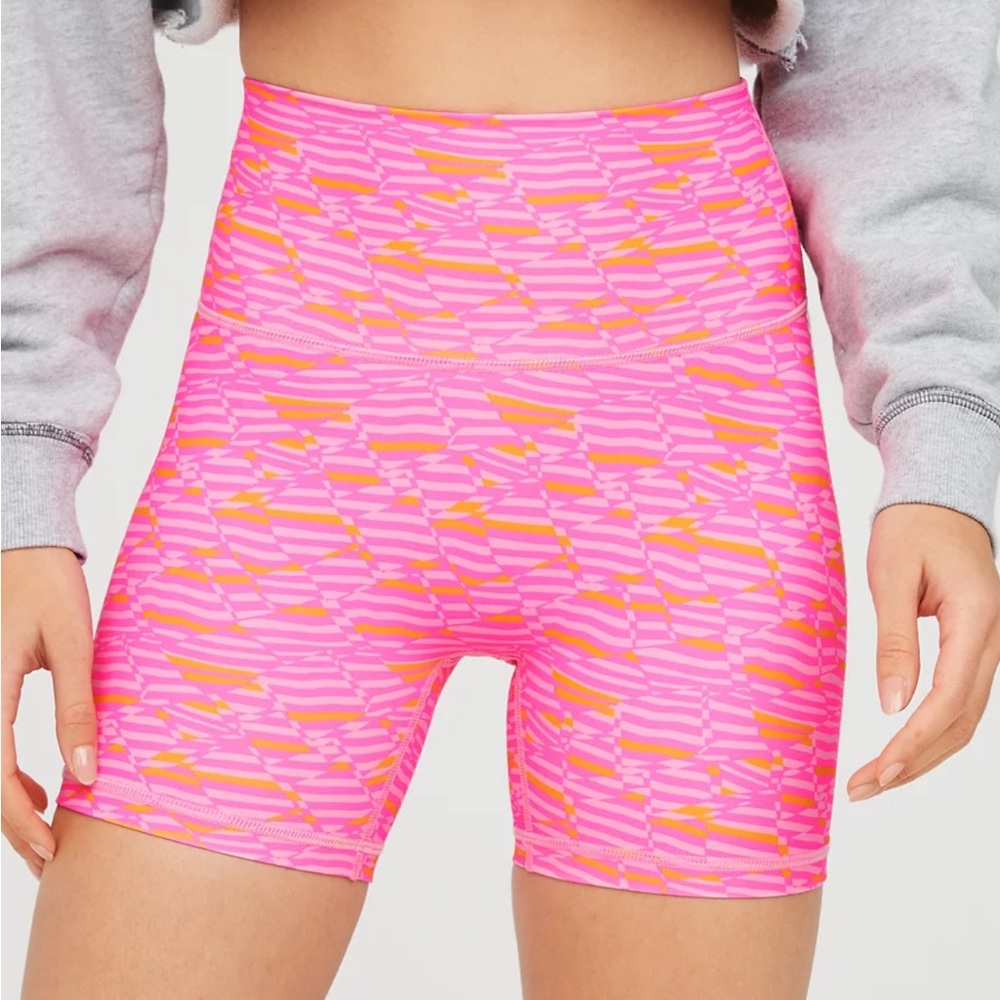 OFFLINE By Aerie Goals Crochet Inset 5" Bike Short Size Small